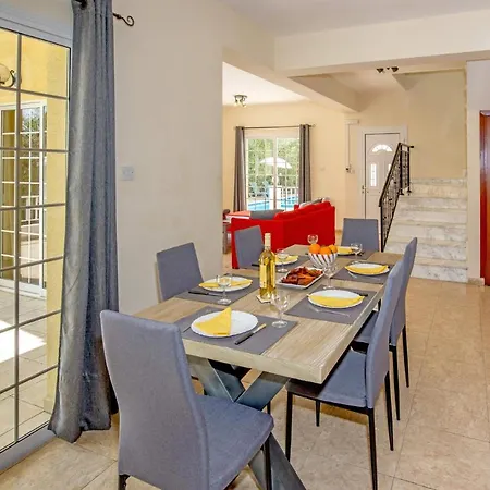 Hotel Iliada 6 Peyia